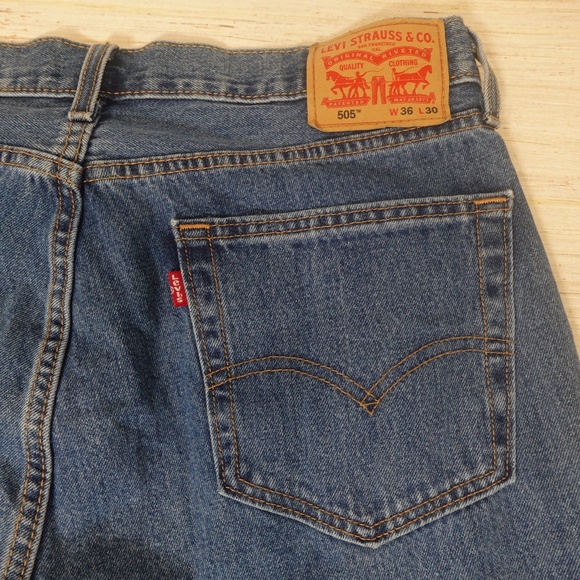 Levi’s 505 Men’s Regular Fit Jeans – Blue Denim, Size W36 L30 - Picture 4 of 6